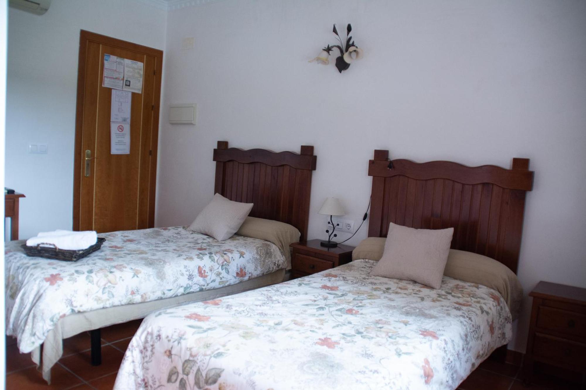 Hostal Rural La Plata Parking Incluido أركوس ديلا فرونتيرا المظهر الخارجي الصورة